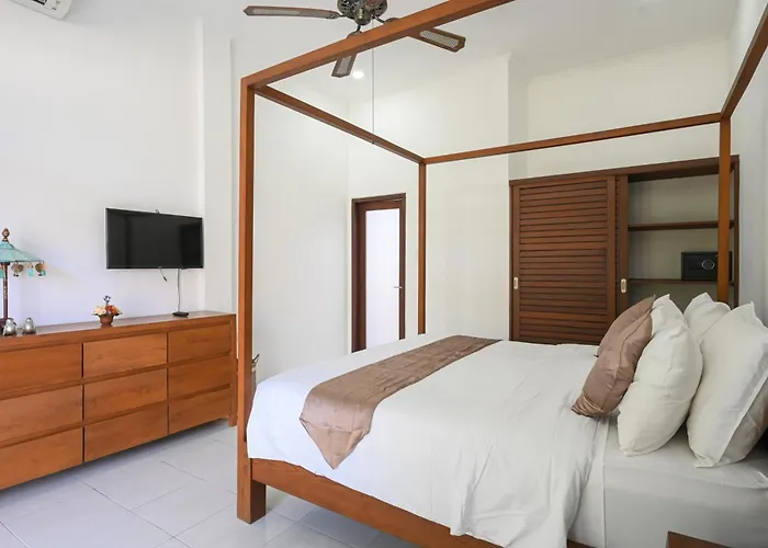 Rumah Kedua - 3 Bedrooms , スミニャック