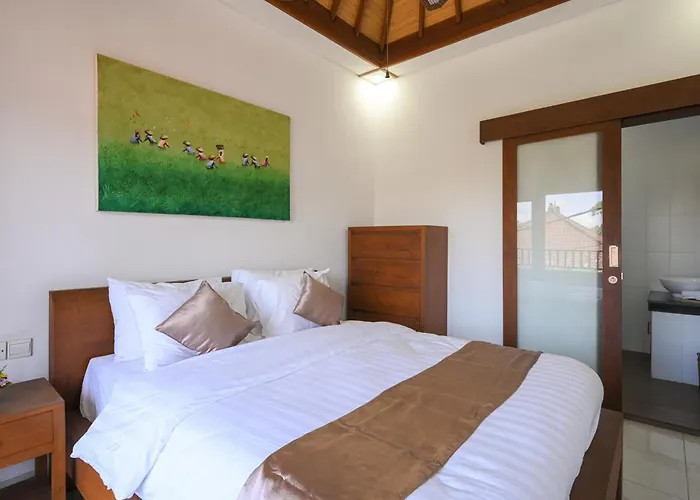 Rumah Kedua - 3 Bedrooms ,
