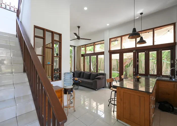 Rumah Kedua - 3 Bedrooms , Villa Seminyak