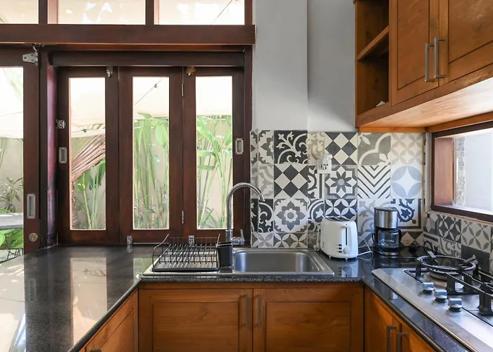 Rumah Kedua - 3 Bedrooms , Seminyak