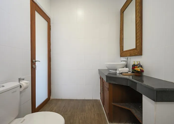 Villa Rumah Kedua - 3 Bedrooms ,